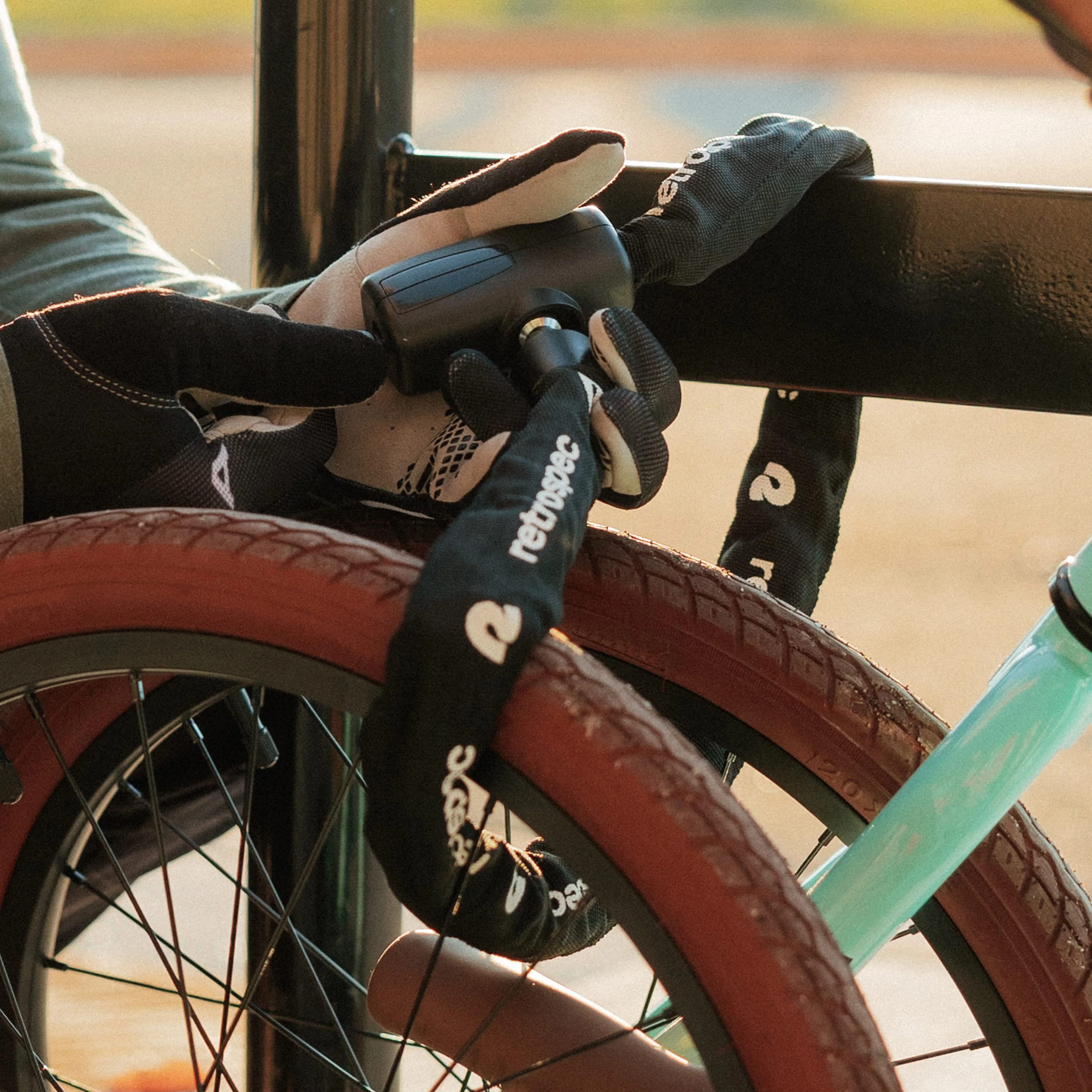 Hero Plus Integrated Chain Bike Lock - 10mm - Image 3